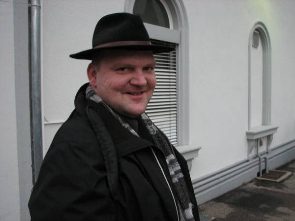 051209h1.jpg