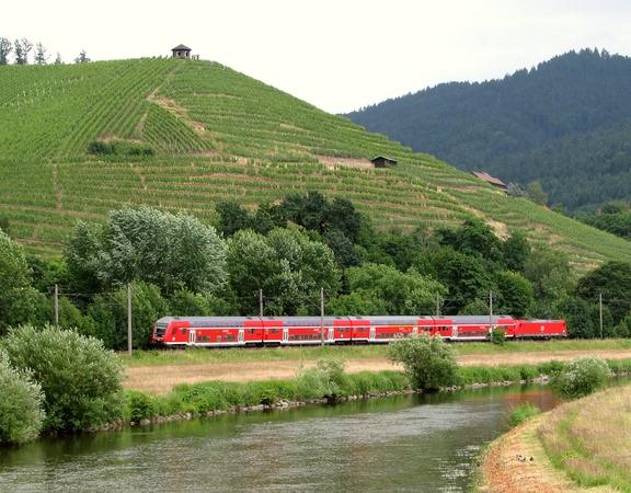 080615k1-4716-kinzigtal-bei-gengenbach.jpg