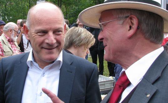 Verkehrsminister Hermann und Tribergs B&uuml;rgermeister Gallus Strobel, Foto: Frank Passlick