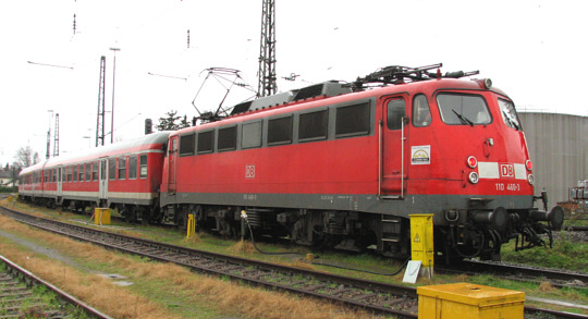 Letzte Wendung einer Lok der BR 110 vor planm. Zug RK - RKO - RK